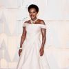Viola Davis apostou em um vestido champagne Zac Posen para o Oscar 2015