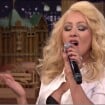 Christina Aguilera imita Britney Spears e surpreende. Assista ao vídeo!