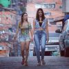 Colegas de elenco de Caio Castro, as atrizes Bruna Marquezine e Tatá Werneck gravaram cenas da nova novela das sete na favela que dá nome à trama