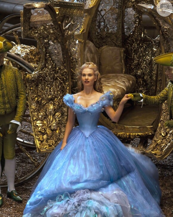 Lily James protagoniza 'Cinderela', nova adaptação da Disney para o conto de fadas