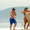 Carolina Dieckmann curtiu dias de descanso na praia de Geribá, em Búzios, na Região dos Lagos do Rio de Janeiro. A artista se divertiu ao lado do marido, Tiago Worcman e dos filhos Davi e José