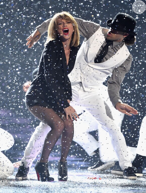 Taylor Swift quer estar financeiramente protegida para o caso de ficar incapacitada de dançar nos palcos