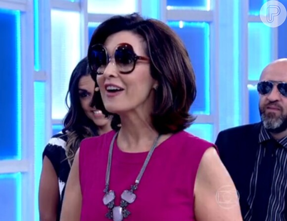 Fátima Bernardes usou o óculos que foi de Elis Regina