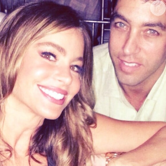 Sofia publica foto ao lado do noivo, Nick Loeb