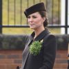 Kate Middleton exibe barriga de oito meses de gravidez em evento na Inglaterra, nesta terça-feira, 17 de março de 2015
