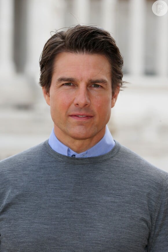 Tom Cruise estaria apaixonado pela assistente do filme 'Missão Impossível', 30 anos mais nova
