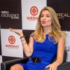 Grazi Massafera escolhe look elegante para evento da L'Oréal em São Paulo