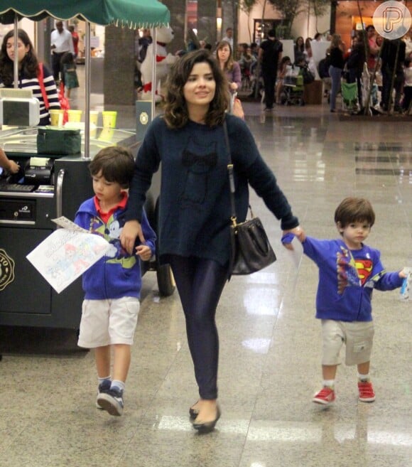 Vanessa também é mãe de Raul, de 7 anos, e Moisés, de 4, frutos de seu relacionamento anterior com o ator Daniel de Oliveira, atual namorado de Sophie Charlotte