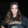 Anitta escolhe camisão da grife Moschino para comemorar aniversário. Cantora reuniu amigos e familiares em uma festa no Rio, na noite desta segunda-feira, 30 de março de 2015
