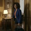 Na cena de 'Babilônia', Paula (Sheron Menezzes) entra na sala de Teresa (Fernanda Montenegro) no escritório de advocacia