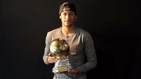 Neymar é eleito Melhor Jogador Brasileiro da Europa por organização francesa