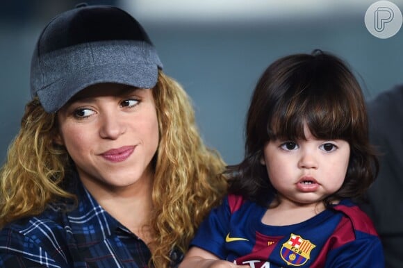 A cantora Shakira está muito preocupada com a segurança de seus filhos