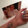 Viúva do humorista, Malga Di Paula tatuou o autógrafo de Chico Aysio no pulso em 9 de abril de 2012