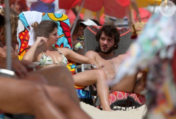 O casal curte o dia de sol no Rio