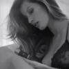 Gisele Bündchen faz strip em vídeo e mostra nova coleção de lingerie: 'Gente, eu admito: adoro comprar lingerie, especialmente aquelas bem sexy para um dia especial!'