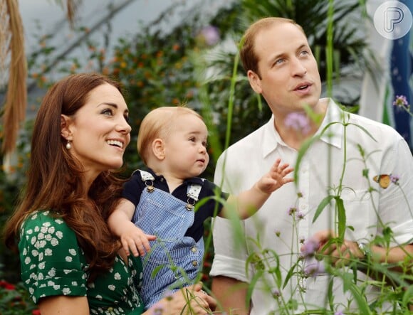 Kate Middleton e o príncipe William já são pais de George, de 1 ano