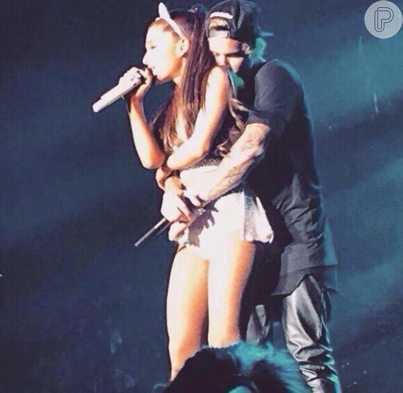 Justin Bieber se envolveu em polêmica ao agarrar a cantora Ariana Grande durante um show e chegou a ser ameaçado pelo rapper Big Sean, que acredita que a ex-namorada planejou isso para atingi-lo