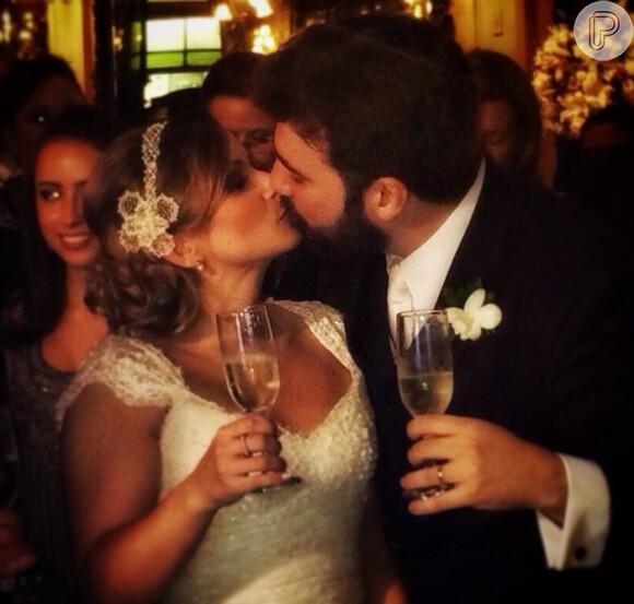Duda Little se casou com Rodrigo Veiga, editor do 'Mais Você'