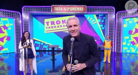 O apresentador Roberto Justus cantou e dançou durante participação no 'Tudo Pela Audiência', com Tatá Werneck e Fábio Porchat