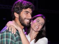 Deborah Secco celebra primeira gravidez: 'De uma hora pra outra e tão fácil'