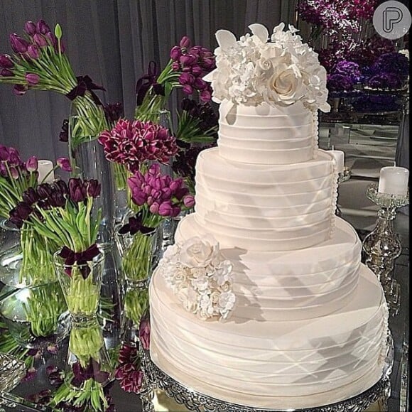 O bolo do casamento de Roberto Justus