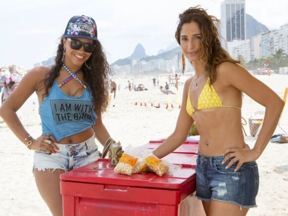 Camila Pitanga e Juliana Alves mostram boa forma em cena da novela 'Babilônia'
