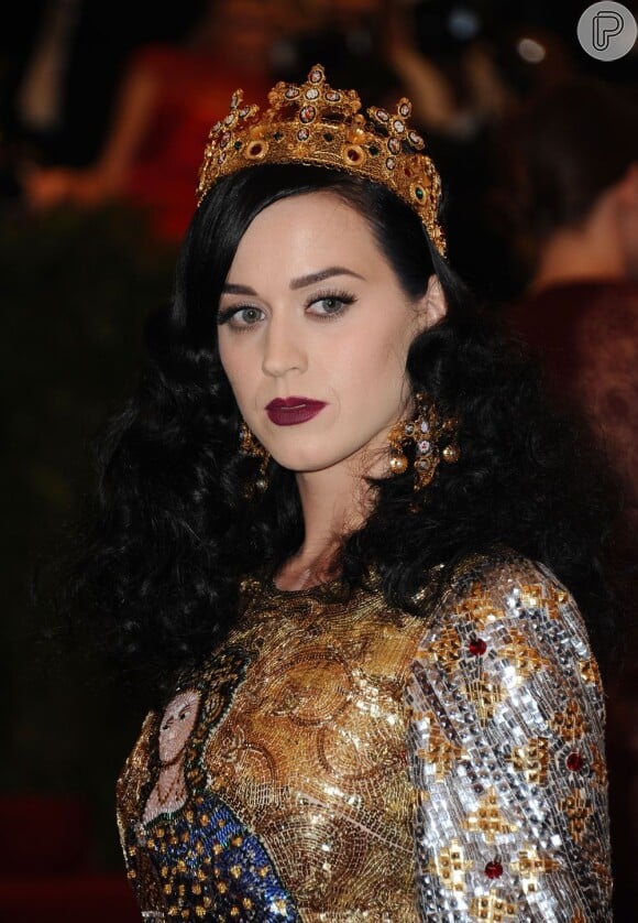 Katy Perry foi quem sugeriu o término do namoro com Kristen Stewart a Robert Pattinson, segundo informações da revista 'Life & Style', nesta sexta-feira, 24 de maio de 2013