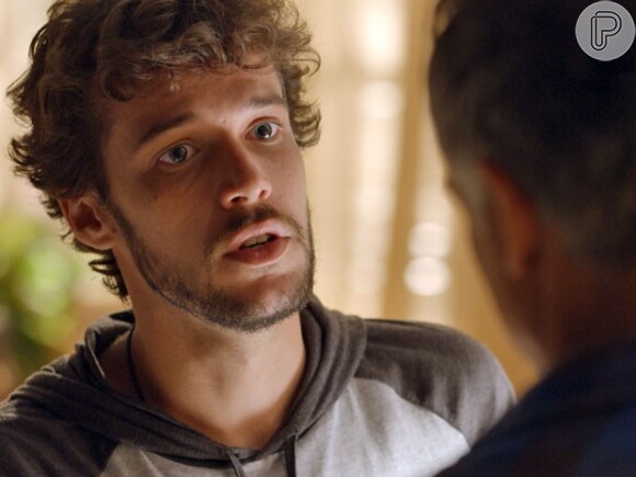 Pedro (Jayme Matarazzo) diz a Vicente (Angelo Antonio) que decidiu voltar para Fernando de Noronha, na novela 'Sete Vidas'