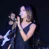 Mariana Rios canta em evento de joalheria em São Paulo