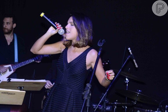Mariana Rios anunciou que se dedicará à carreira de cantora em julho, com lançamento de um EP com 4 músicas