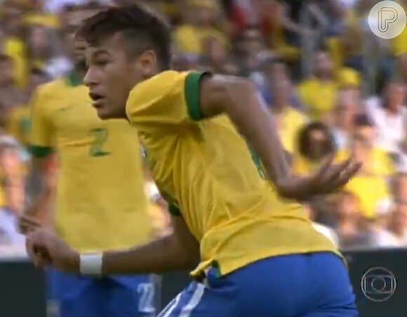 Neymar jogou com a camisa 10 da seleção pela primeira vez no jogo amistodo do Brasil contra a Inglaterra, na tarde deste domingo, 2 de junho de 2013