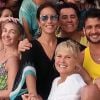 Ivete Sangalo reservou um hotel cinco estrelas para comemorar seu aniverário de 43 anos. Cantora reuniu amigos e família em uma festança na Bahia
