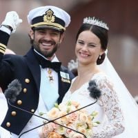 Príncipe da Suécia Carl Philip se casa com a ex-stripper Sofia Hellqvist
