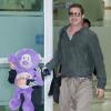 Brad Pitt chega à Coreia do Sul com o filho, Pax, de 9 anos, em 11 de junho de 2013 para divulgar o filme 'Guerra Mundial Z'
