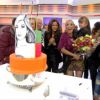 Ticiane Pinheiro ganha festa de aniversário com direito a bolo ao vivo no 'Programa da Tarde', da Record nesta terça-feira, 16 de junho de 2015