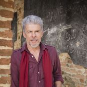 José Mayer vive paixão em 'Saramandaia' mas afirma: 'O tempo de galã já passou'