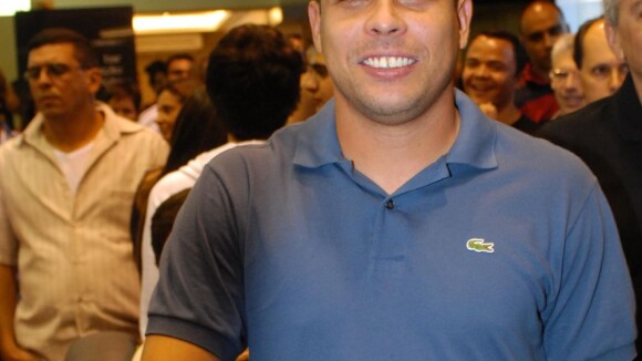Ronaldo será enredo da escola de samba Gaviões da Fiel em 2014