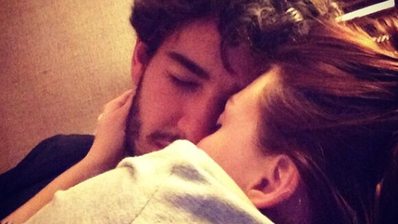 Alexandre Pato publica foto com suposta namorada: 'Feliz Dia dos Namorados'