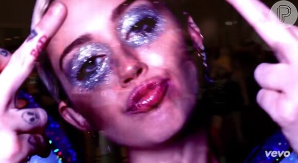 Madonna lança clipe 'Bitch I'm Madonna' com participação Miley Cyrus