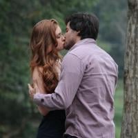 'Amor à Vida': Thales (Ricardo Tozzi) beija Nicole (Marina Ruy Barbosa)