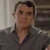 Evandro (Cássio Gabus Mendes) fica furioso com Inês (Adriana Esteves), na novela 'Babilônia'