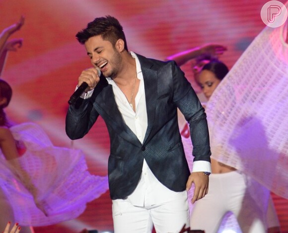 O cantor voltava de um show em Goiás, não resistiu aos ferimentos e faleceu aos 29 anos de idade