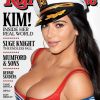 Com decote generoso e vestindo uma fantasia de marinheira, Kim Kardashian foi clicada pelo famoso fotógrafo Terry Richardson para a capa da 'Rolling Stone'