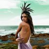 Alessandra Ambrosio posou sensual em praia de San Diego, na Califórnia, nos Estados Unidos, para a revista 'Vip' do mês de julho