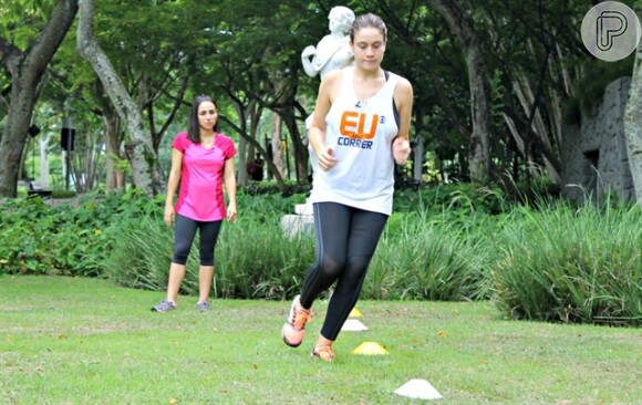 Fernanda pratica exercícios específicos para gestantes no quadro 'Mamãe Gentil', do 'Esporte Espetacular'