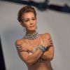 Julia Lemmertz fez topless e homenageou Iemanjá para a campanha