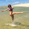 Isabella Santoni publicou nesta quinta-feira, 30 de julho de 2015, mais um registro de suas férias no Ceará. Só de biquíni, a atriz arrancou elogios dos fãs