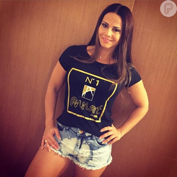 Viviane Araújo contou em entrevista que perdeu peso para participar do quadro 'Dança dos Famosos': 'Quero que meu parceiro possa me jogar para o alto'