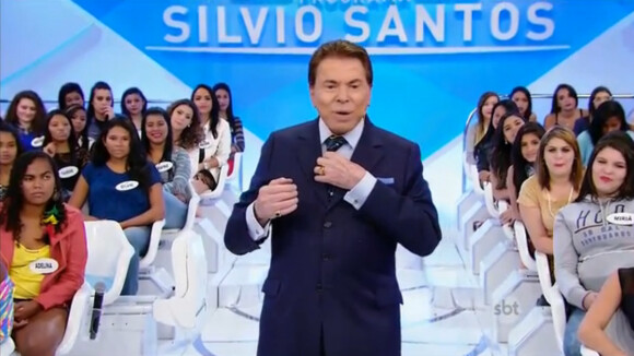 Silvio Santos aumenta oferta por terno para R$ 3,5 mil: 'Será que jogaram fora?'