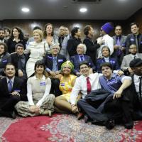 Roberto Carlos se junta a outros artistas em votação da PEC do Ecad, em Brasília